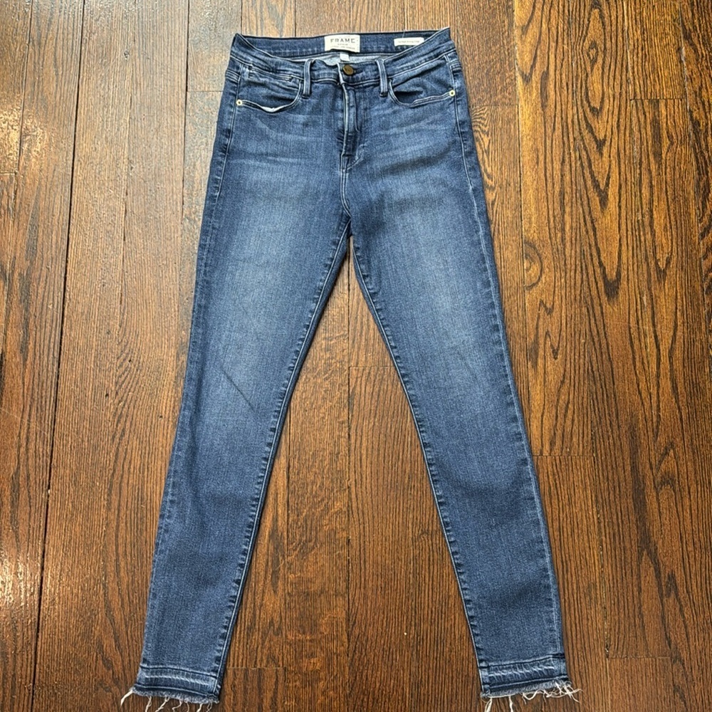 Frame Denim Le High Skinny Crop Jeans  size 29 Chewed Hem